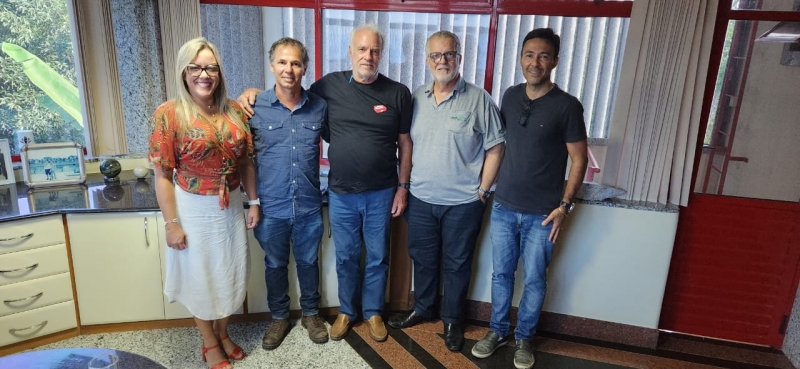 Presidente do Sindirochas recebe novo secretário de Desenvolvimento Econômico de Cachoeiro