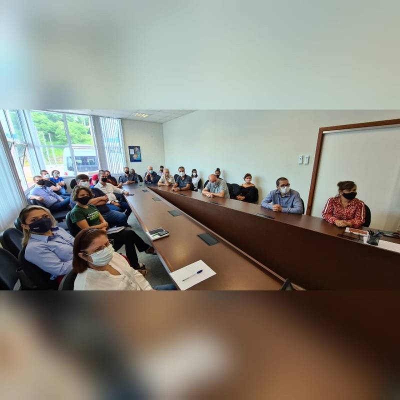 “Associativismo Transforma” reúne empresas do setor de rochas em Cachoeiro