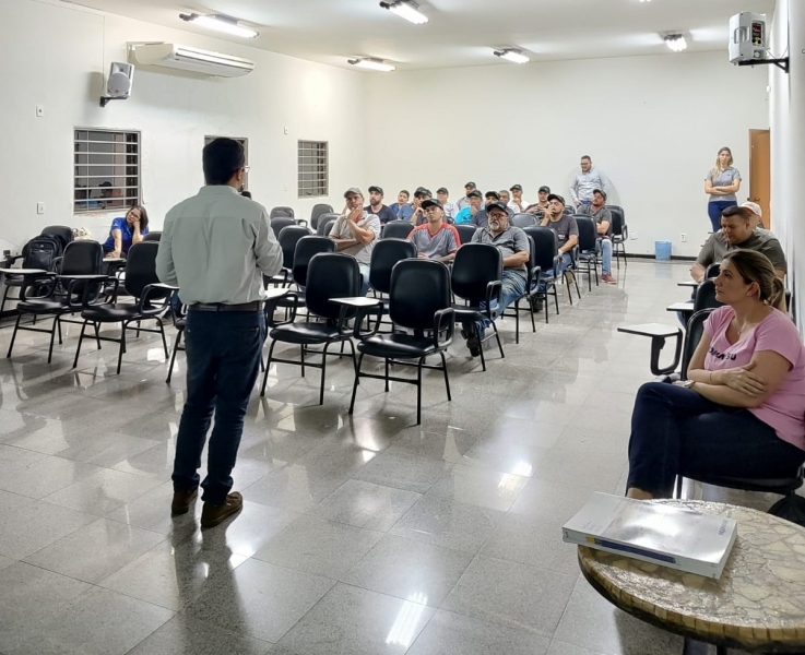 Cachoeiro recebe workshop de Escavadeira Hidráulica