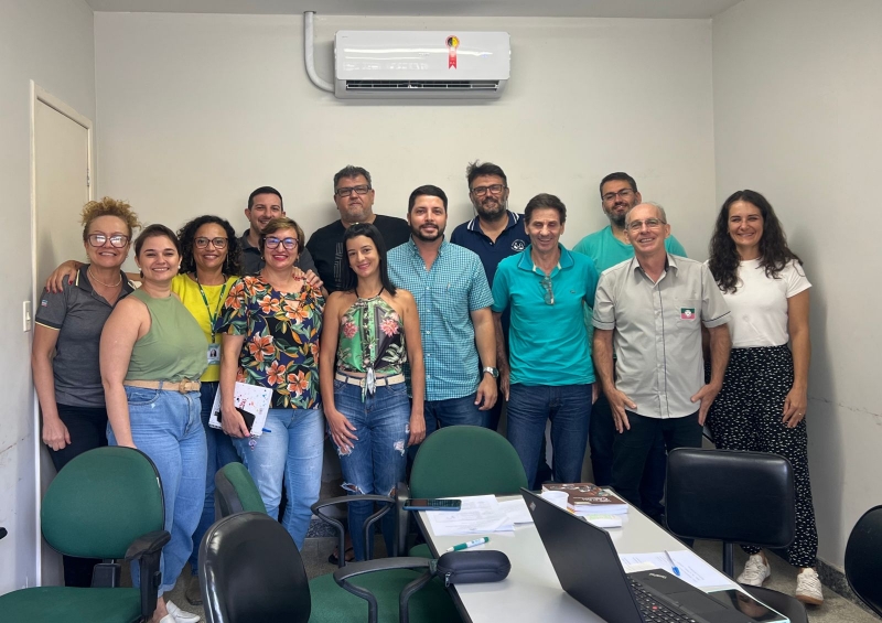 Representantes do Sindirochas participam de reunião do COMAM de Rio Novo do Sul