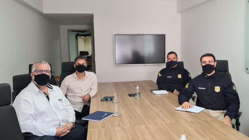 Sindirochas faz visita institucional à Polícia Rodoviária Federal do ES