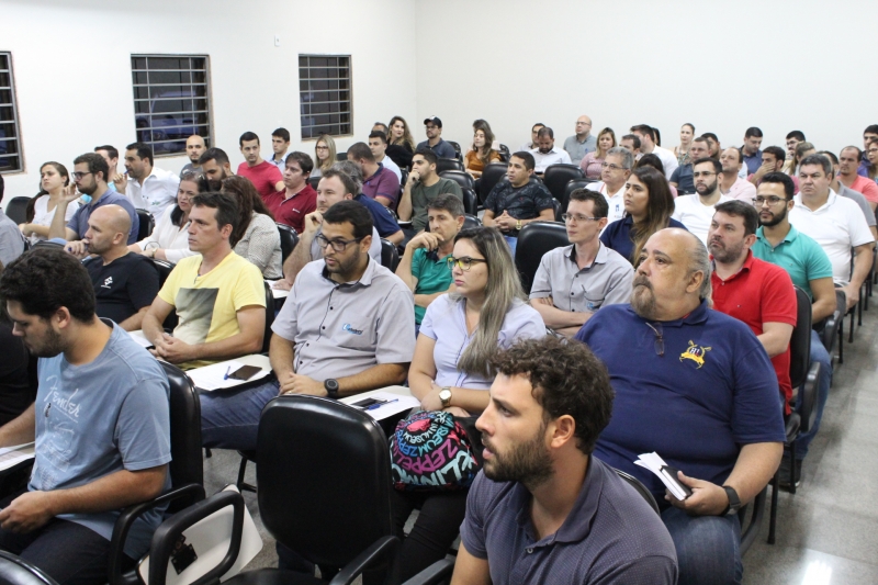 Workshop reúne 150 pessoas e aponta caminhos para as empresas entrarem na era da Indústria 4.0