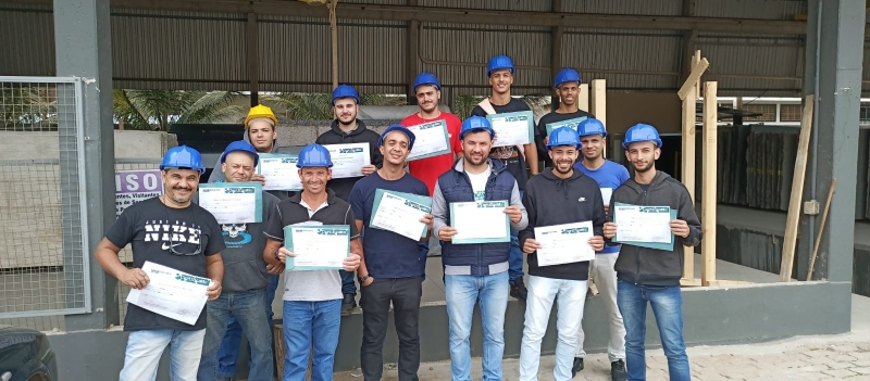 Sindirochas realiza curso Polidor em Cachoeiro de Itapemirim
