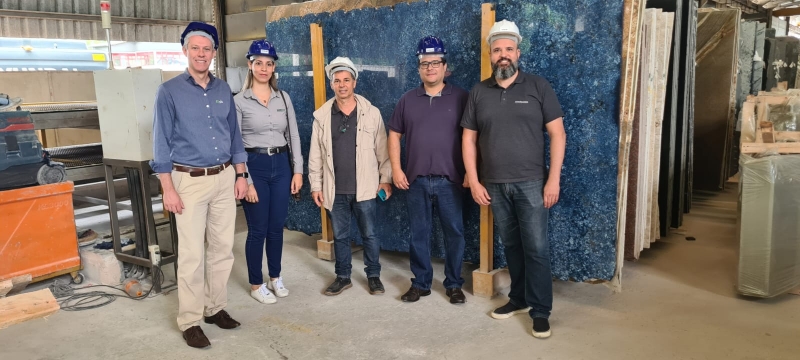 ES Gás conhece empresas do setor de rochas capixaba