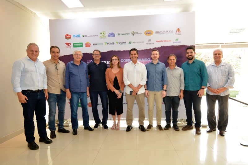 Sindirochas participa do “Conversando sobre Política” com a presença de Renato Casagrande, candidato a governador do ES