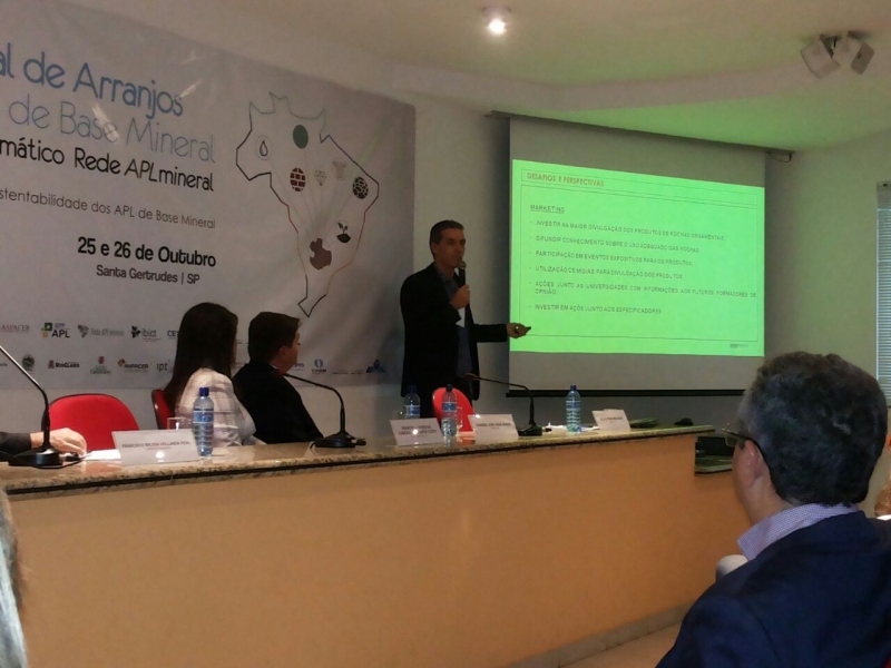 Tales Machado participa de seminário nacional sobre mineração, em SP