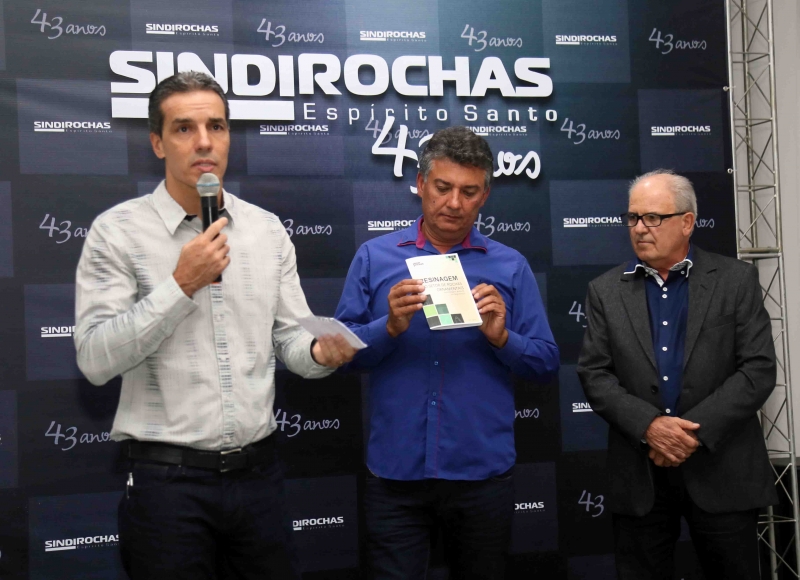 Sindirochas celebra conquistas em Barra de São Francisco