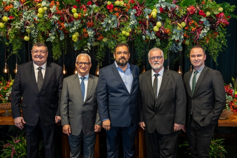 Centro do Comércio de Café de Vitória empossa nova diretoria