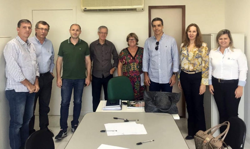 Sindirochas estuda criação de rede envolvendo entidades do setor