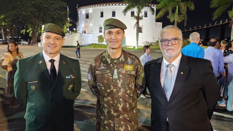 Sindirochas prestigia cerimônia no 38º BI em Vila Velha