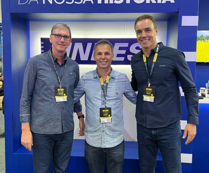 Sindirochas visita Mec Show: maior feira industrial do ES