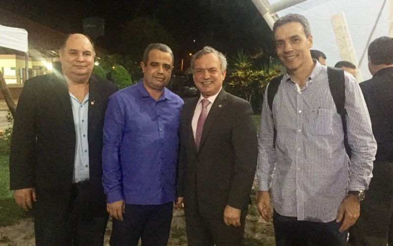 Presidente participa de encontro do Conselho da Findes