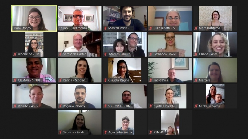 Equipe do Sindirochas participa de curso sobre comunicação