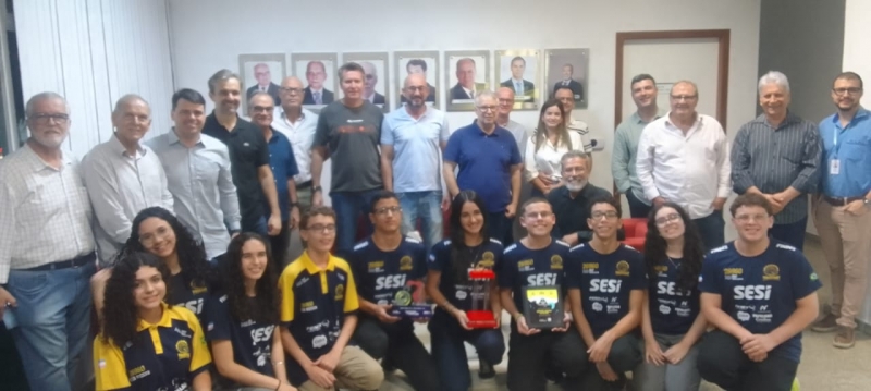 Sindirochas e representantes do setor participam de reunião do CONDER, em Cachoeiro