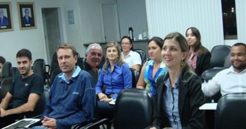 Sindirochas realiza Curso de “Oratória – A Arte de Falar em Público”, em Cachoeiro de Itapemirim