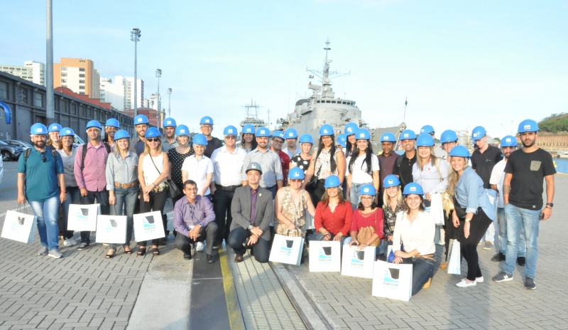 Empresários do setor de rochas formam 1ª turma do programa de visitas corporativas ao Porto de Vitória