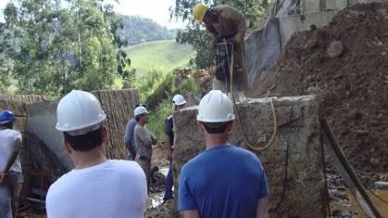 SINDIROCHAS REALIZA CURSO DE PERFURAÇÃO DE ROCHAS EM CACHOEIRO DE ITAPEMIRIM – 20/05/2015